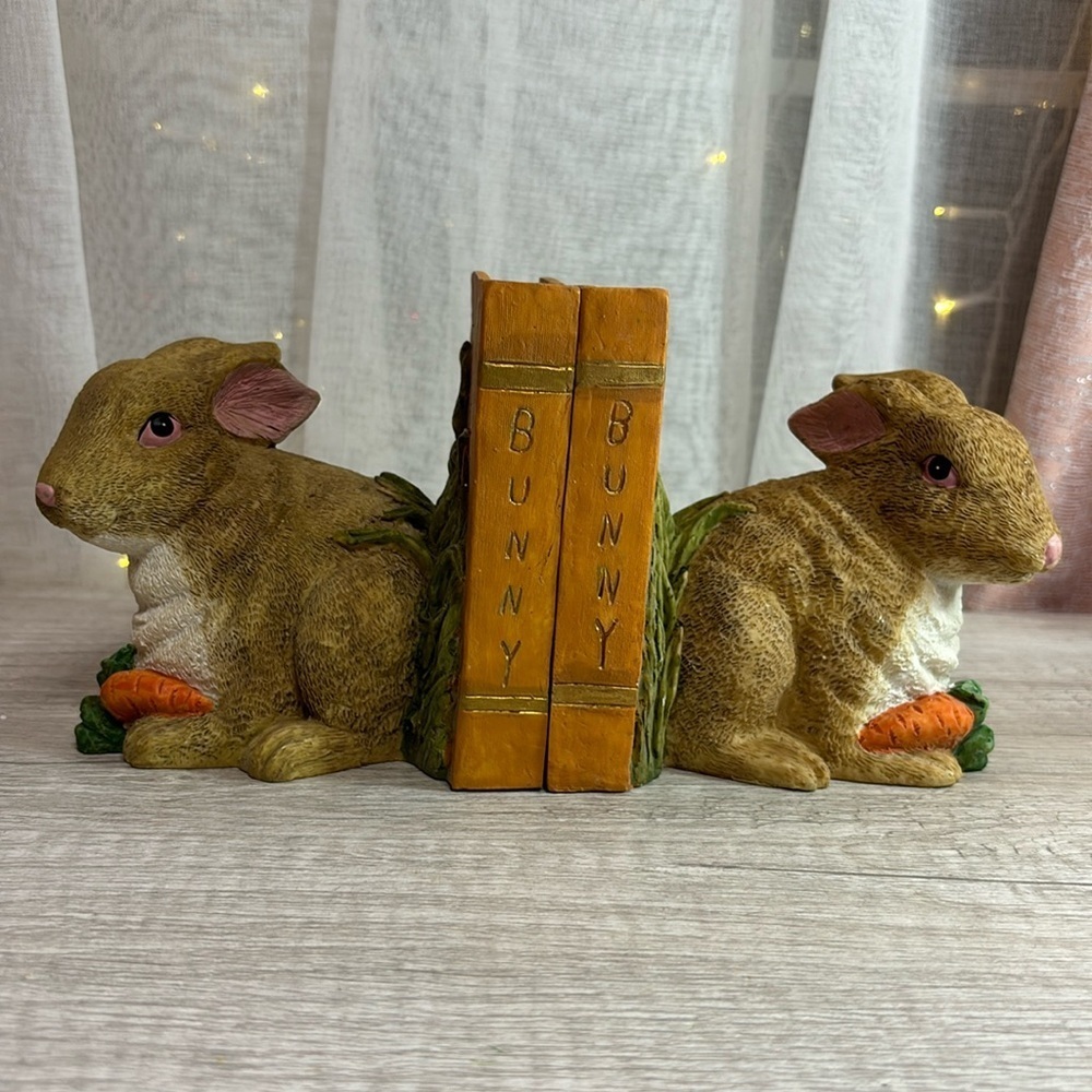 Heavy Resin Bunny Easter Bunny Rabbit with Carrot Bookends